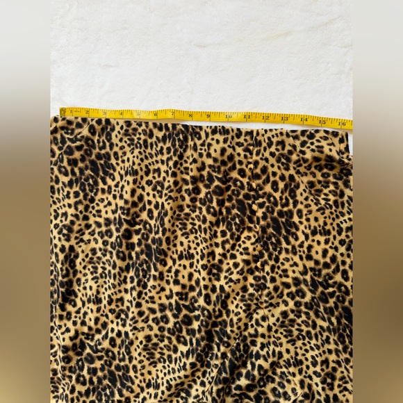 Code X Mode Size XL Nordstrom Leopard Print Asymmetrical Midi - Picture 9 of 11